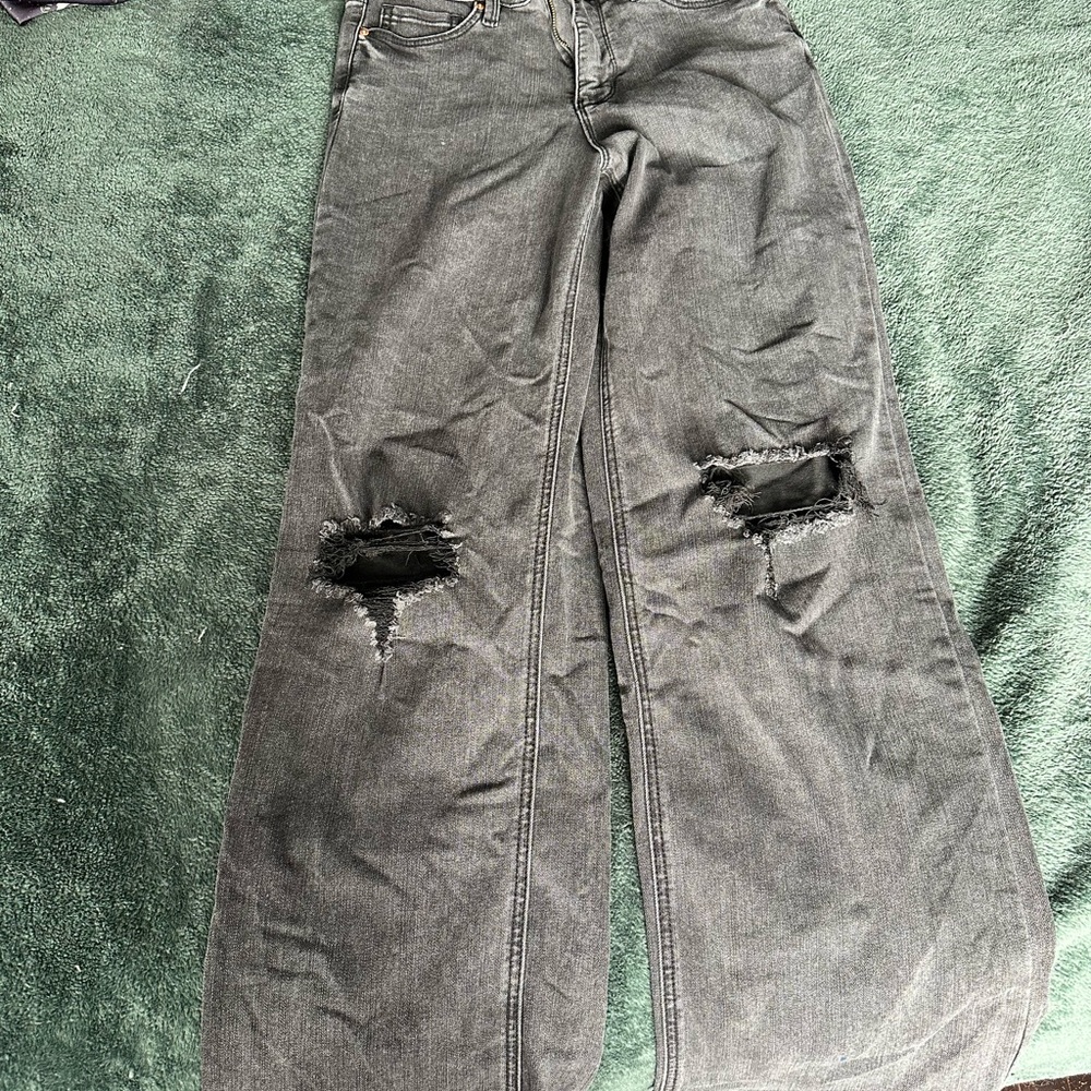 Distressed Gray Wide-Leg Jeans from RFM